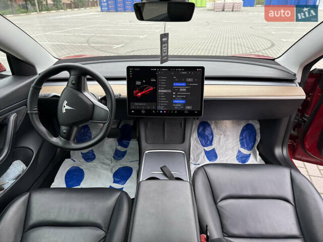 Красный Тесла Модель 3, объемом двигателя 0 л и пробегом 85 тыс. км за 22999 $, фото 16 на Automoto.ua