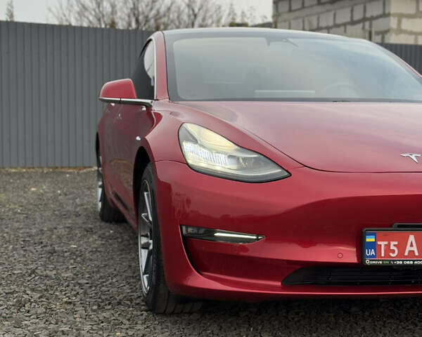 Красный Тесла Модель 3, объемом двигателя 0 л и пробегом 120 тыс. км за 18500 $, фото 4 на Automoto.ua