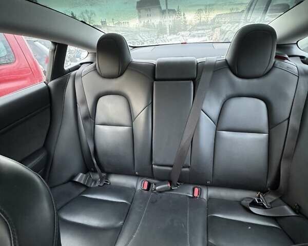 Красный Тесла Модель 3, объемом двигателя 0 л и пробегом 109 тыс. км за 8999 $, фото 4 на Automoto.ua