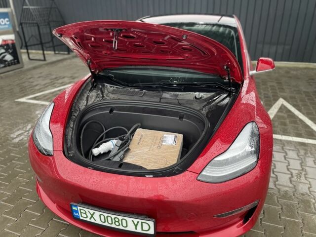 Червоний Тесла Модель 3, об'ємом двигуна 0 л та пробігом 100 тис. км за 24900 $, фото 18 на Automoto.ua