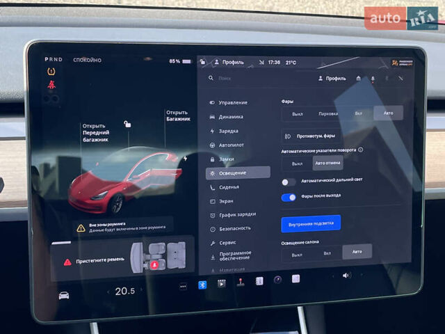Красный Тесла Модель 3, объемом двигателя 0 л и пробегом 120 тыс. км за 18999 $, фото 56 на Automoto.ua