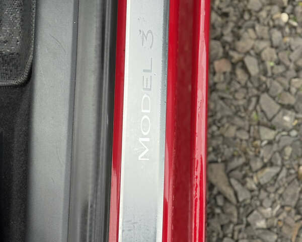 Красный Тесла Модель 3, объемом двигателя 0 л и пробегом 120 тыс. км за 18500 $, фото 20 на Automoto.ua