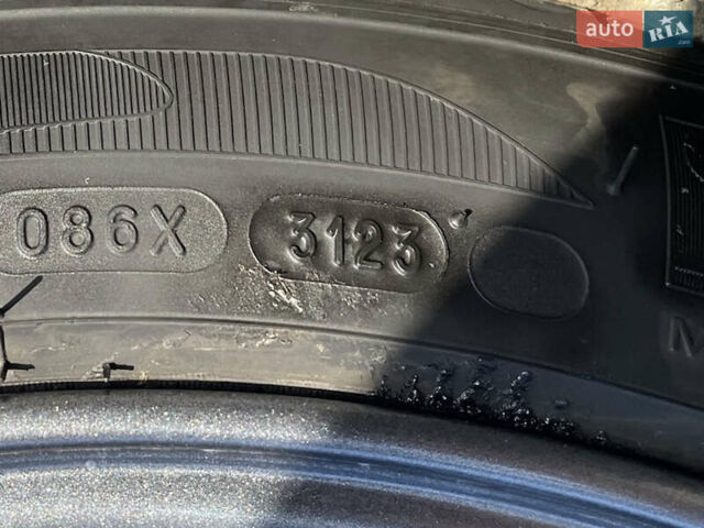 Тесла Модель 3 2020 у Луцьку на Automoto.ua Червоний Тесла Модель 3, об'ємом двигуна 0 л та пробігом 120 тис. км за 18500 $, фото 24 на Automoto.ua