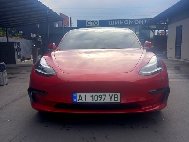 Красный Тесла Модель 3, объемом двигателя 0 л и пробегом 103 тыс. км за 24000 $, фото 1 на Automoto.ua
