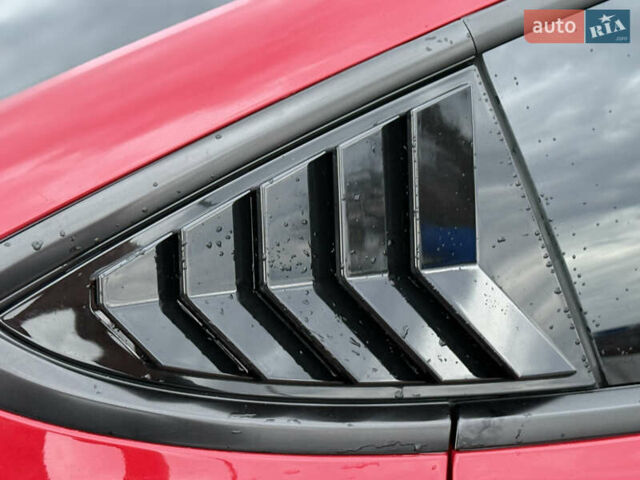 Красный Тесла Модель 3, объемом двигателя 0 л и пробегом 85 тыс. км за 22999 $, фото 31 на Automoto.ua