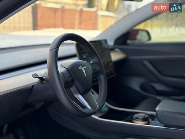 Красный Тесла Модель 3, объемом двигателя 0 л и пробегом 27 тыс. км за 20000 $, фото 8 на Automoto.ua