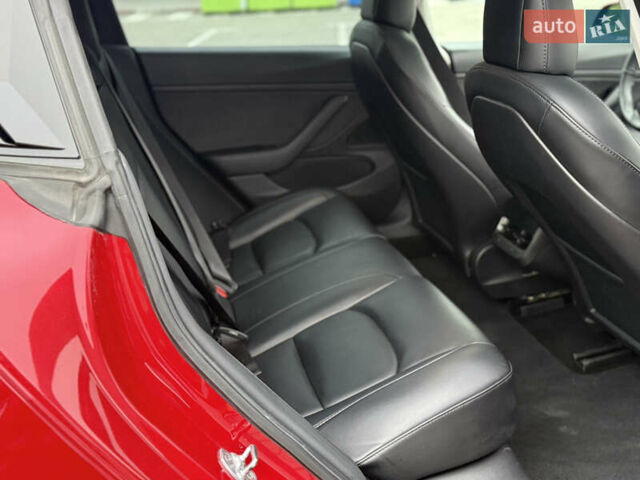 Красный Тесла Модель 3, объемом двигателя 0 л и пробегом 85 тыс. км за 22999 $, фото 56 на Automoto.ua