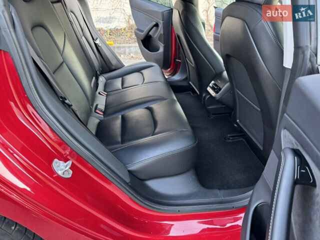 Красный Тесла Модель 3, объемом двигателя 0 л и пробегом 109 тыс. км за 20800 $, фото 19 на Automoto.ua