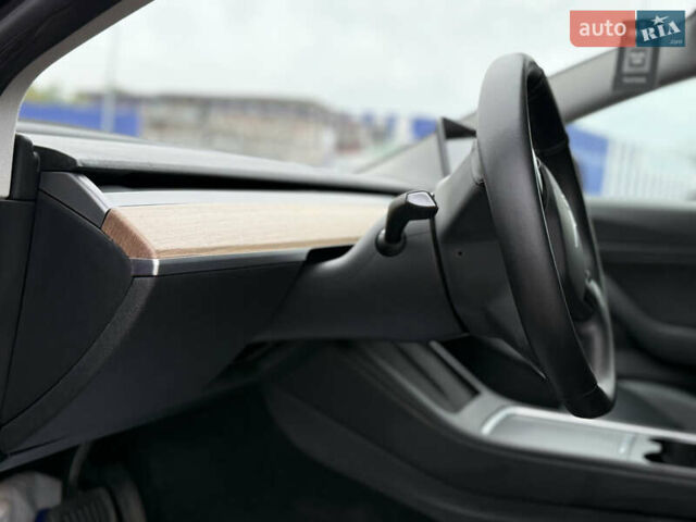 Красный Тесла Модель 3, объемом двигателя 0 л и пробегом 85 тыс. км за 22999 $, фото 11 на Automoto.ua