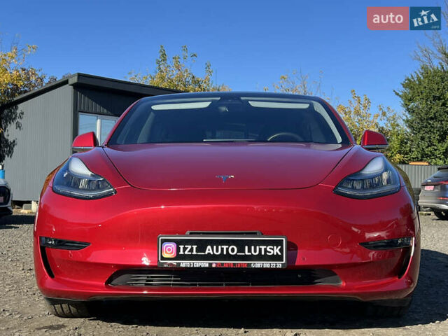 Тесла Модель 3 2020 у Луцьку на Automoto.ua Червоний Тесла Модель 3, об'ємом двигуна 0 л та пробігом 120 тис. км за 18500 $, фото 1 на Automoto.ua