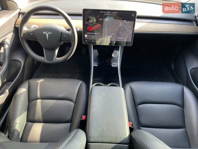 Красный Тесла Модель 3, объемом двигателя 0 л и пробегом 120 тыс. км за 18999 $, фото 43 на Automoto.ua