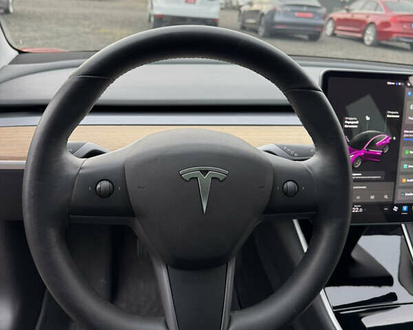 Красный Тесла Модель 3, объемом двигателя 0 л и пробегом 120 тыс. км за 18500 $, фото 26 на Automoto.ua