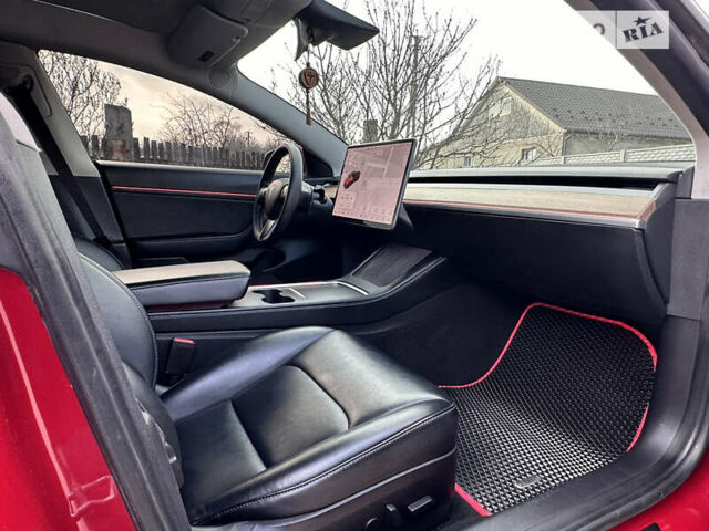 Червоний Тесла Модель 3, об'ємом двигуна 0 л та пробігом 16 тис. км за 28300 $, фото 14 на Automoto.ua