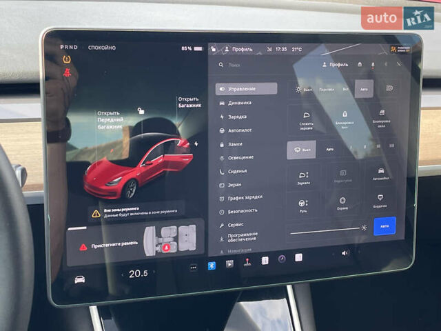 Красный Тесла Модель 3, объемом двигателя 0 л и пробегом 120 тыс. км за 18999 $, фото 51 на Automoto.ua