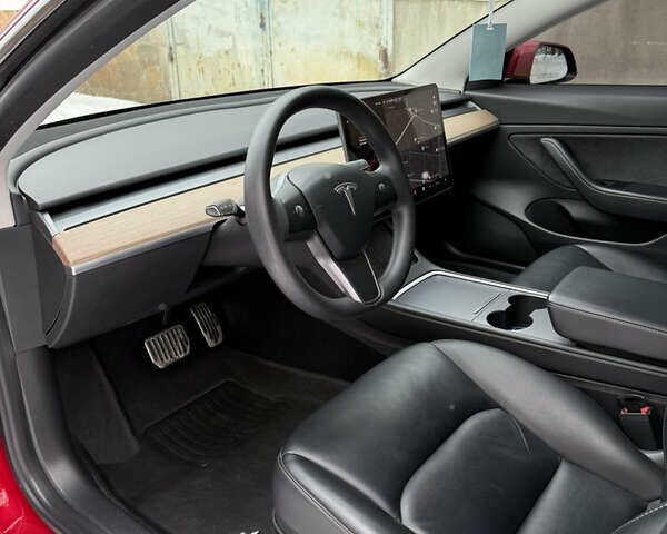Красный Тесла Модель 3, объемом двигателя 0 л и пробегом 105 тыс. км за 19000 $, фото 11 на Automoto.ua