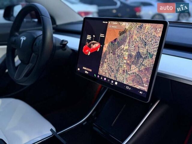 Красный Тесла Модель 3, объемом двигателя 0 л и пробегом 140 тыс. км за 21000 $, фото 21 на Automoto.ua