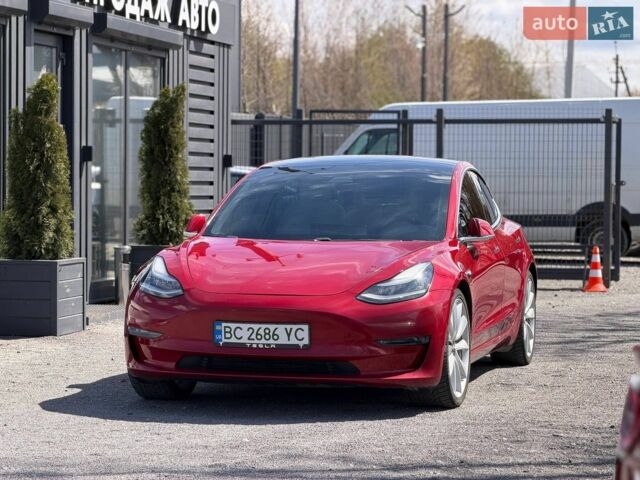 Красный Тесла Модель 3, объемом двигателя 0 л и пробегом 140 тыс. км за 17300 $, фото 2 на Automoto.ua