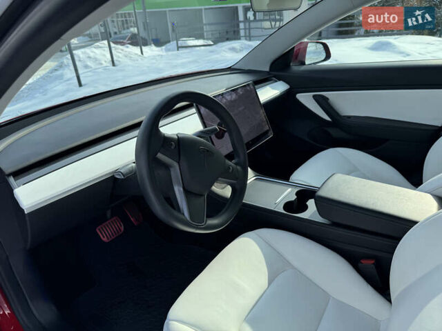 Красный Тесла Модель 3, объемом двигателя 0 л и пробегом 107 тыс. км за 21300 $, фото 13 на Automoto.ua