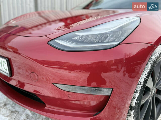 Красный Тесла Модель 3, объемом двигателя 0 л и пробегом 92 тыс. км за 15700 $, фото 21 на Automoto.ua