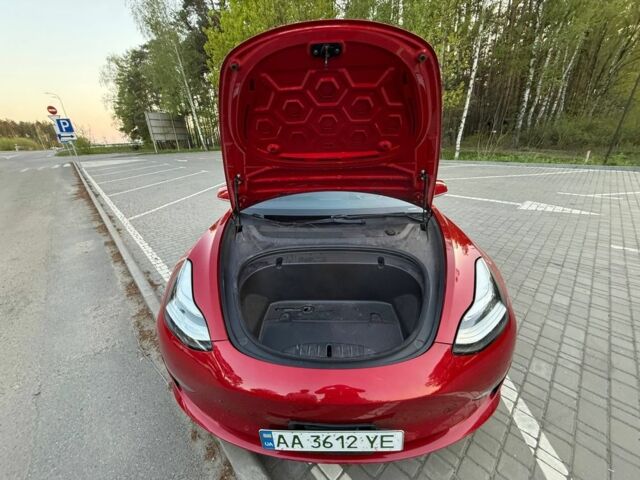 Красный Тесла Модель 3, объемом двигателя 0 л и пробегом 112 тыс. км за 15800 $, фото 8 на Automoto.ua