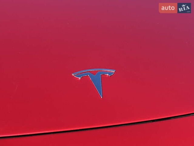 Тесла Модель 3 2020 у Луцьку на Automoto.ua Червоний Тесла Модель 3, об'ємом двигуна 0 л та пробігом 120 тис. км за 18500 $, фото 14 на Automoto.ua