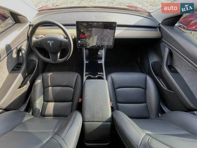 Тесла Модель 3 2020 у Луцьку на Automoto.ua Червоний Тесла Модель 3, об'ємом двигуна 0 л та пробігом 120 тис. км за 18500 $, фото 48 на Automoto.ua