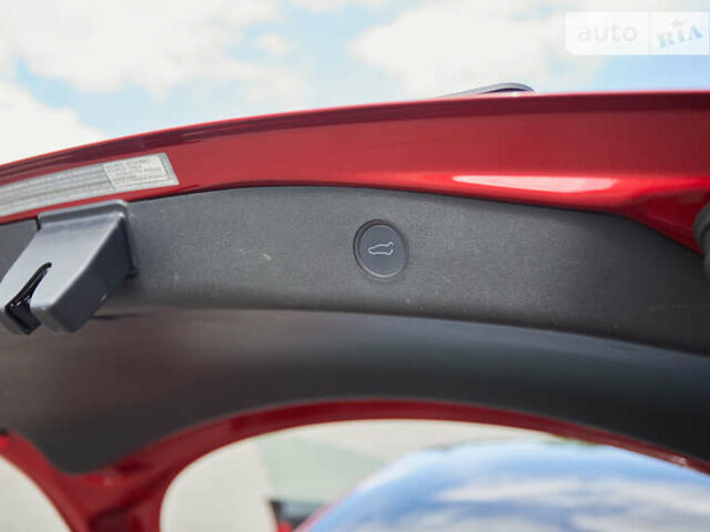 Красный Тесла Модель 3, объемом двигателя 0 л и пробегом 19 тыс. км за 29999 $, фото 10 на Automoto.ua