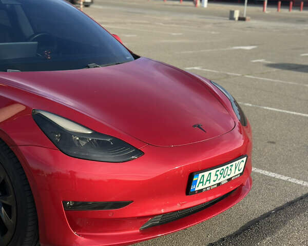 Красный Тесла Модель 3, объемом двигателя 0 л и пробегом 86 тыс. км за 21900 $, фото 2 на Automoto.ua