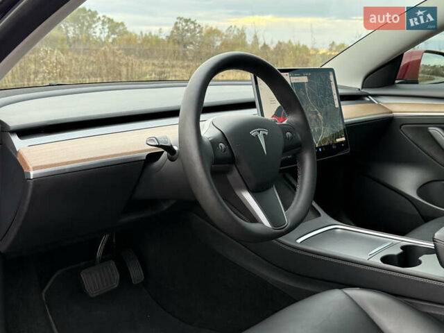 Тесла Модель 3 2021 в Дрогобыче на Automoto.ua Красный Тесла Модель 3, объемом двигателя 0 л и пробегом 145 тыс. км за 19599 $, фото 67 на Automoto.ua