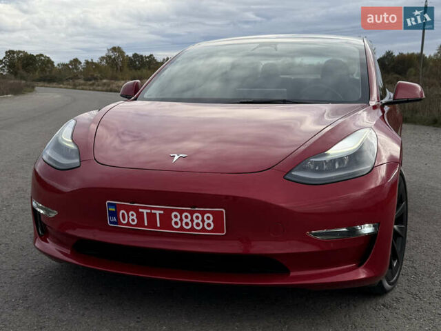 Тесла Модель 3 2021 в Дрогобыче на Automoto.ua Красный Тесла Модель 3, объемом двигателя 0 л и пробегом 145 тыс. км за 19599 $, фото 3 на Automoto.ua