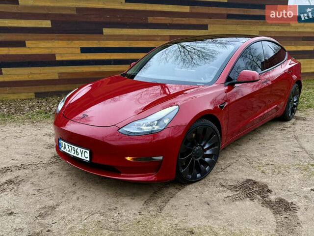 Червоний Тесла Модель 3, об'ємом двигуна 0 л та пробігом 145 тис. км за 18999 $, фото 2 на Automoto.ua