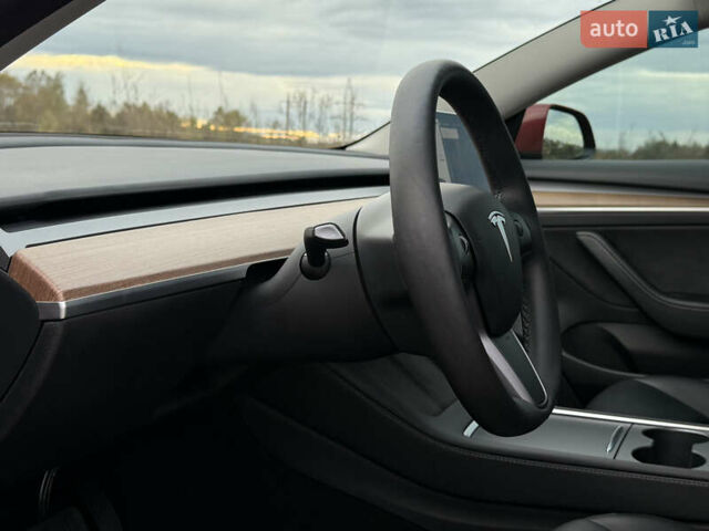 Тесла Модель 3 2021 в Дрогобыче на Automoto.ua Красный Тесла Модель 3, объемом двигателя 0 л и пробегом 145 тыс. км за 19599 $, фото 71 на Automoto.ua