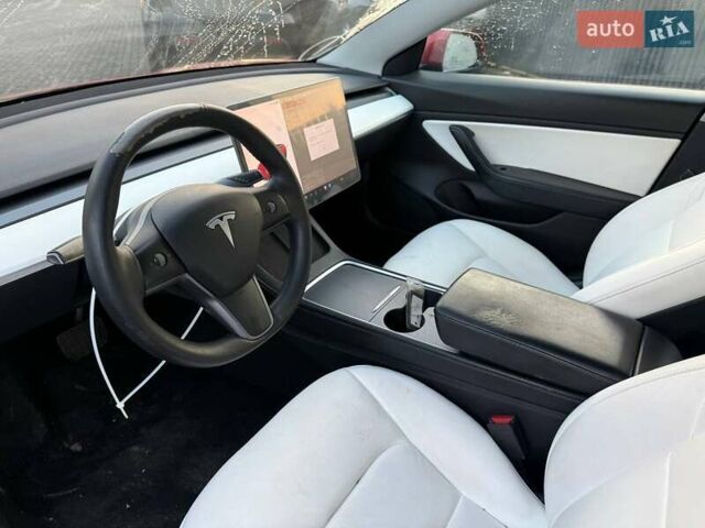 Красный Тесла Модель 3, объемом двигателя 0 л и пробегом 187 тыс. км за 13600 $, фото 17 на Automoto.ua