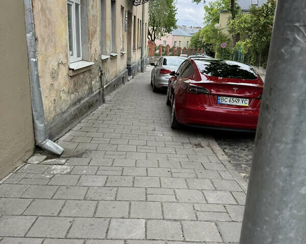 Червоний Тесла Модель 3, об'ємом двигуна 0 л та пробігом 46 тис. км за 19200 $, фото 5 на Automoto.ua