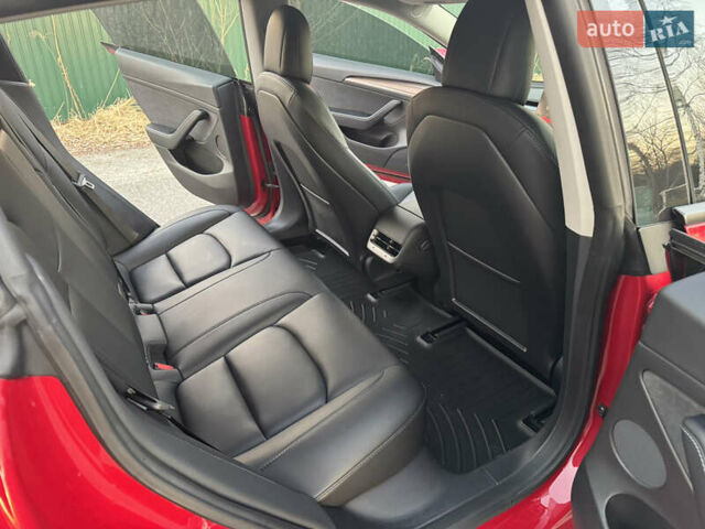 Красный Тесла Модель 3, объемом двигателя 0 л и пробегом 37 тыс. км за 21500 $, фото 13 на Automoto.ua