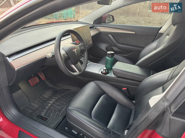 Красный Тесла Модель 3, объемом двигателя 0 л и пробегом 37 тыс. км за 21500 $, фото 15 на Automoto.ua