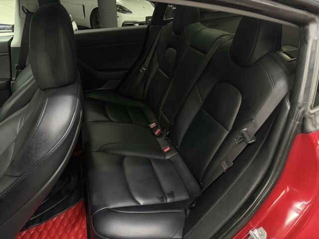 Червоний Тесла Модель 3, об'ємом двигуна 0 л та пробігом 120 тис. км за 20900 $, фото 18 на Automoto.ua