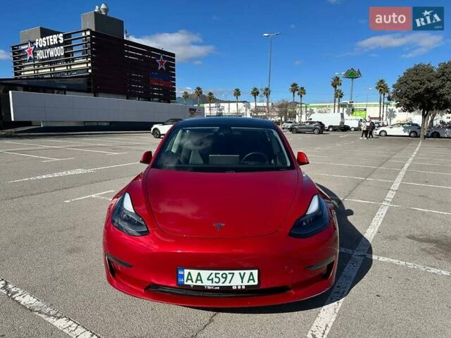 Тесла Модель 3 2021 у Києві на Automoto.ua Червоний Тесла Модель 3, об'ємом двигуна 0 л та пробігом 44 тис. км за 20000 $, фото 5 на Automoto.ua
