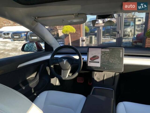 Красный Тесла Модель 3, объемом двигателя 0 л и пробегом 147 тыс. км за 18900 $, фото 5 на Automoto.ua