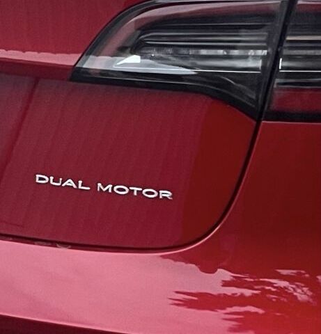 Красный Тесла Модель 3, объемом двигателя 0 л и пробегом 114 тыс. км за 21600 $, фото 14 на Automoto.ua