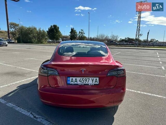 Тесла Модель 3 2021 у Києві на Automoto.ua Червоний Тесла Модель 3, об'ємом двигуна 0 л та пробігом 44 тис. км за 20000 $, фото 2 на Automoto.ua