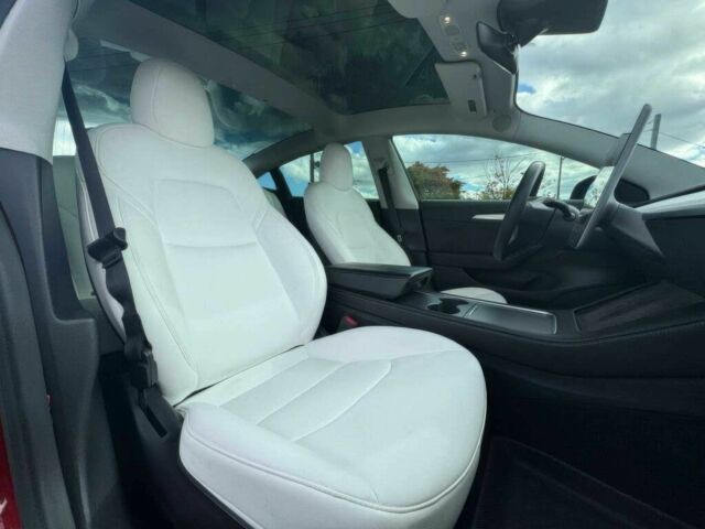 Красный Тесла Модель 3, объемом двигателя 0 л и пробегом 19 тыс. км за 6200 $, фото 9 на Automoto.ua