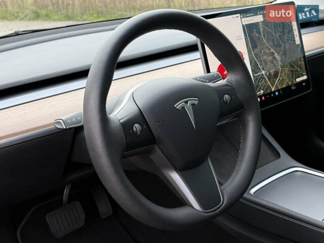 Тесла Модель 3 2021 в Дрогобыче на Automoto.ua Красный Тесла Модель 3, объемом двигателя 0 л и пробегом 145 тыс. км за 19599 $, фото 69 на Automoto.ua