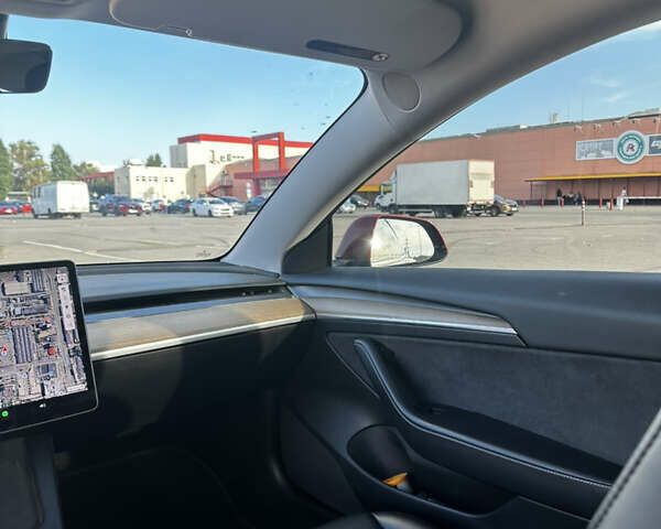 Красный Тесла Модель 3, объемом двигателя 0 л и пробегом 86 тыс. км за 21900 $, фото 21 на Automoto.ua