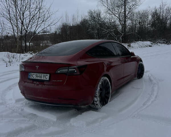 Красный Тесла Модель 3, объемом двигателя 0 л и пробегом 129 тыс. км за 20999 $, фото 2 на Automoto.ua