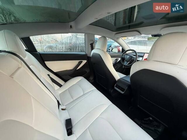 Красный Тесла Модель 3, объемом двигателя 0 л и пробегом 187 тыс. км за 13600 $, фото 14 на Automoto.ua