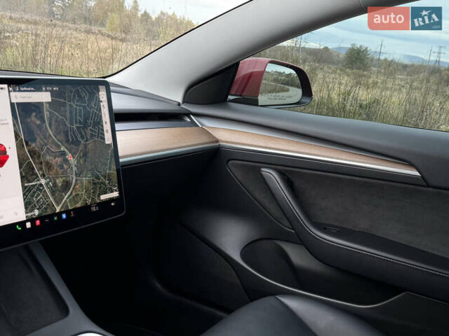 Тесла Модель 3 2021 в Дрогобыче на Automoto.ua Красный Тесла Модель 3, объемом двигателя 0 л и пробегом 145 тыс. км за 19599 $, фото 72 на Automoto.ua