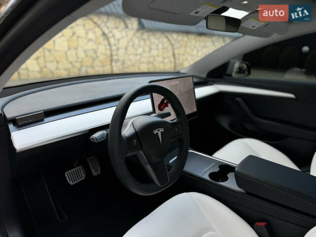 Червоний Тесла Модель 3, об'ємом двигуна 0 л та пробігом 87 тис. км за 22500 $, фото 47 на Automoto.ua