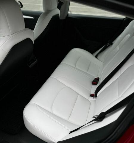 Червоний Тесла Модель 3, об'ємом двигуна 0 л та пробігом 65 тис. км за 21000 $, фото 16 на Automoto.ua