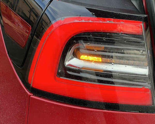 Красный Тесла Модель 3, объемом двигателя 0 л и пробегом 86 тыс. км за 19800 $, фото 17 на Automoto.ua